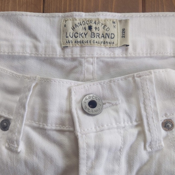 Lucky Brand White Cropped Jeans - Picture 2 of 14